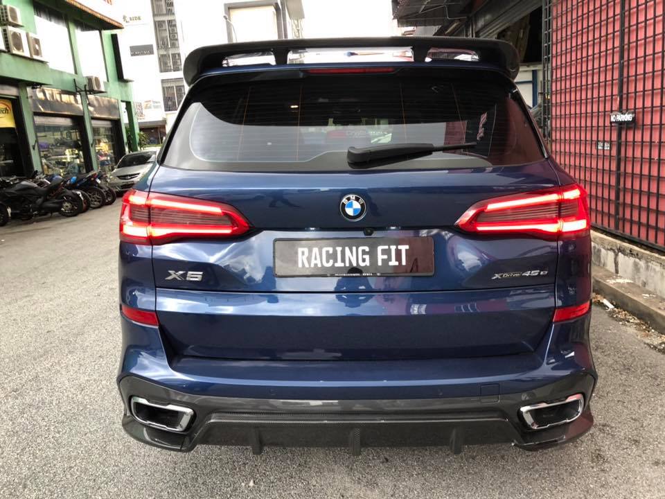 X5 G05 M PERFORMANCE CARBON SKIRTING